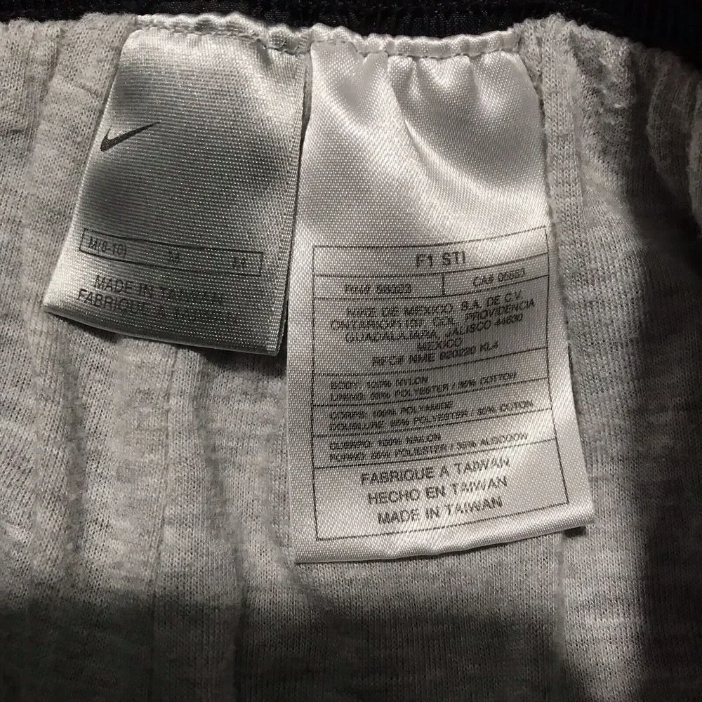 Vintage Nike Women's Black Ankle Zip Nylon 90's Track Pants Lined‎ Medium 8-10